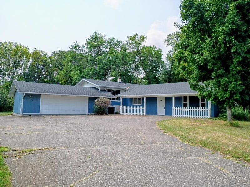 436 9th St S, Waite Park, MN 56387