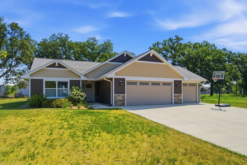 23074 27th Ave, Saint Augusta, MN 56301