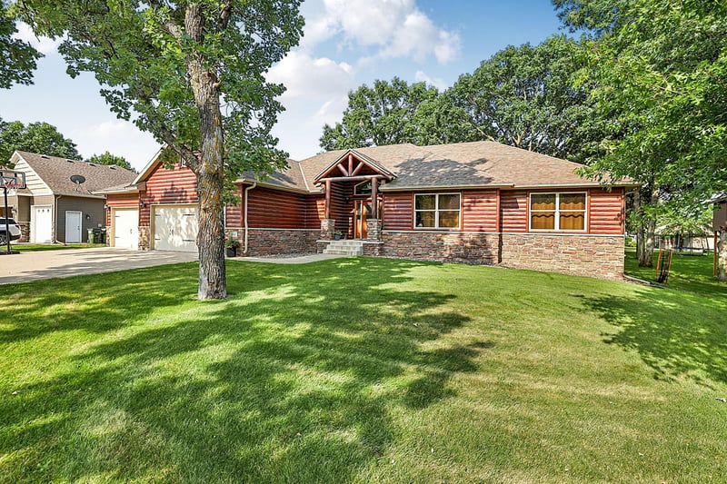 8555 1st Ave NE, Rice, MN 56367