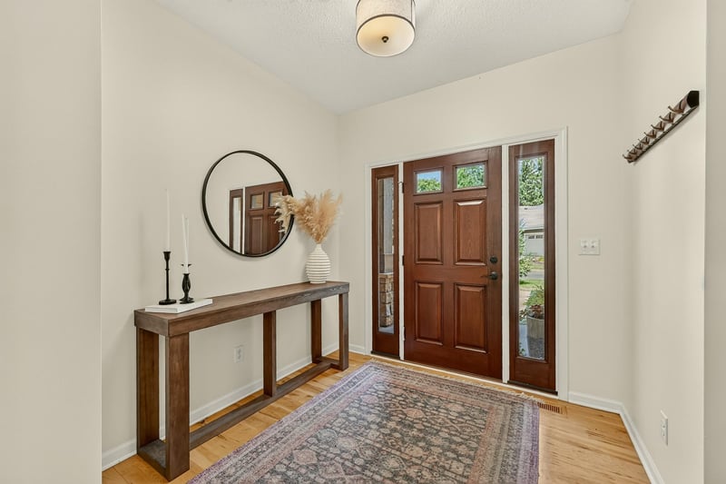 558 Panorama Cir NW, Rochester, MN 55901