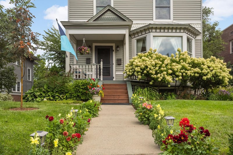 993 Fairmount Ave, Saint Paul, MN 55105