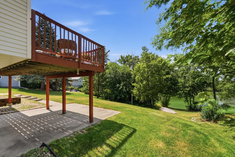 4636 Heritage Hills Dr, Bloomington, MN 55437