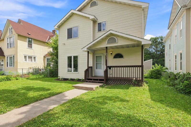 2622 Dupont Ave N, Minneapolis, MN 55411