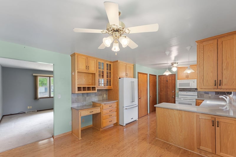 8053 Cloman Ave, Inver Grove Heights, MN 55076
