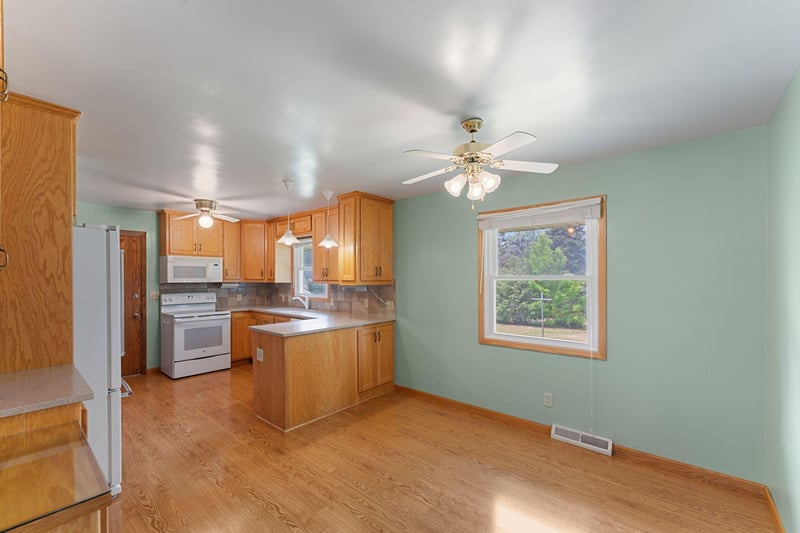 8053 Cloman Ave, Inver Grove Heights, MN 55076