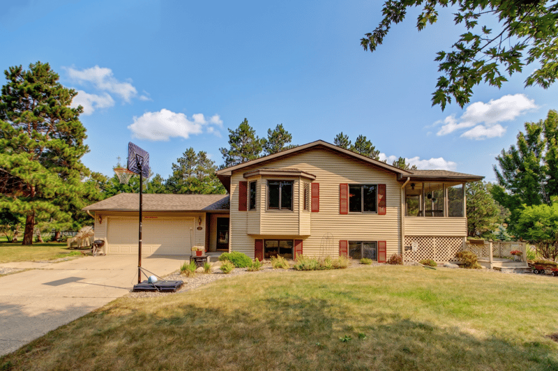 903 North St E, Park Rapids, MN 56470