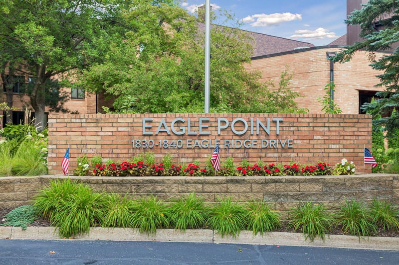 1830 Eagle Ridge Dr #2003, Mendota Heights, MN 55118