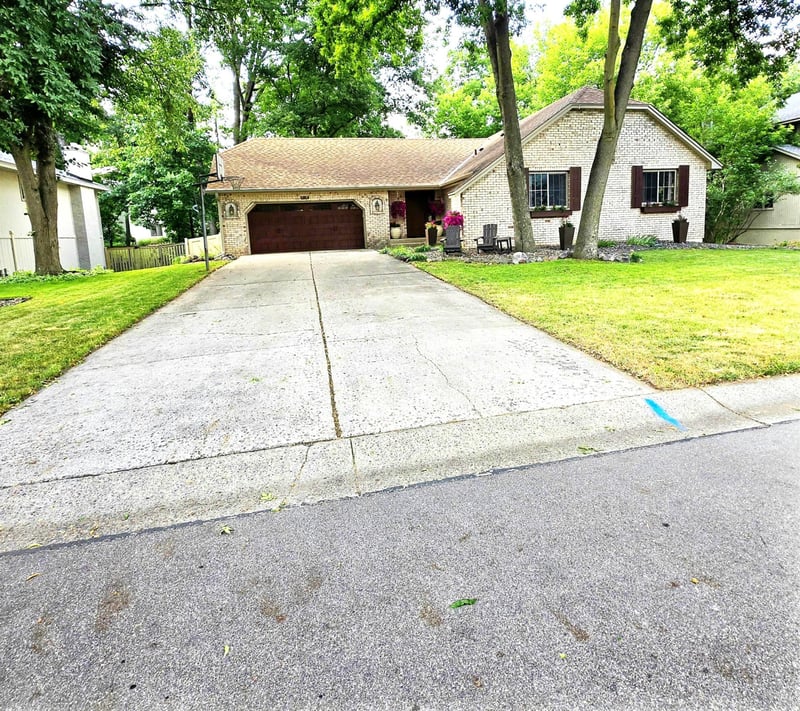 6864 Jeremy Ct, Eden Prairie, MN 55346