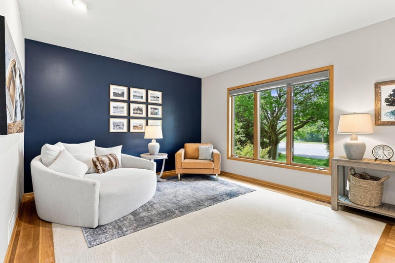 1601 Hidden Pond Ln, Victoria, MN 55386