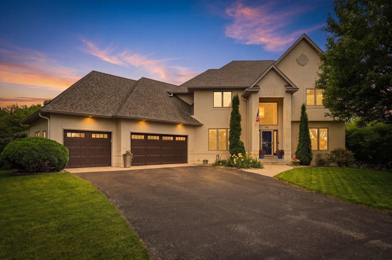 1601 Hidden Pond Ln, Victoria, MN 55386
