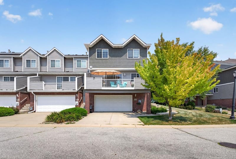 671 Shardlow Pl NE, Byron, MN 55920
