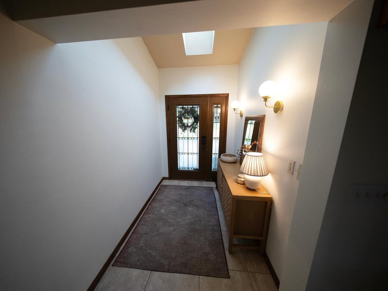 990 Blackoak Rd, Eau Claire, WI 54701