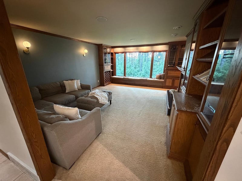 990 Blackoak Rd, Eau Claire, WI 54701