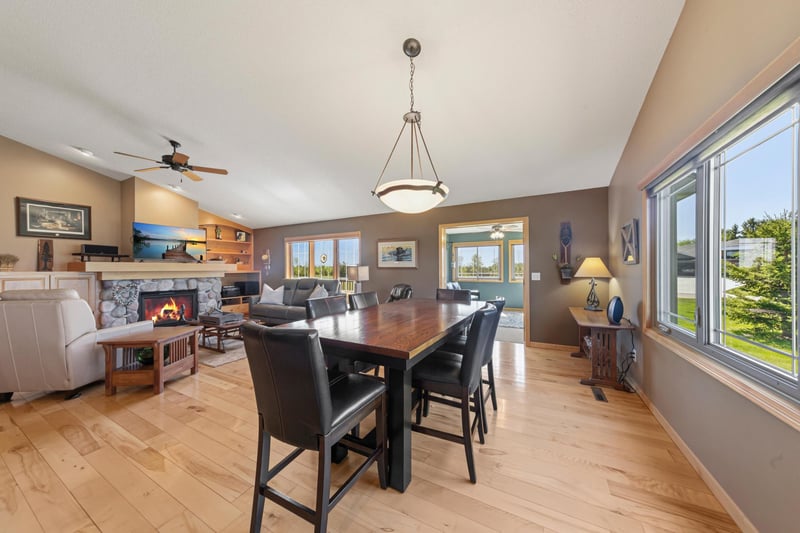 20345 Geneva Trl, Faribault, MN 55021
