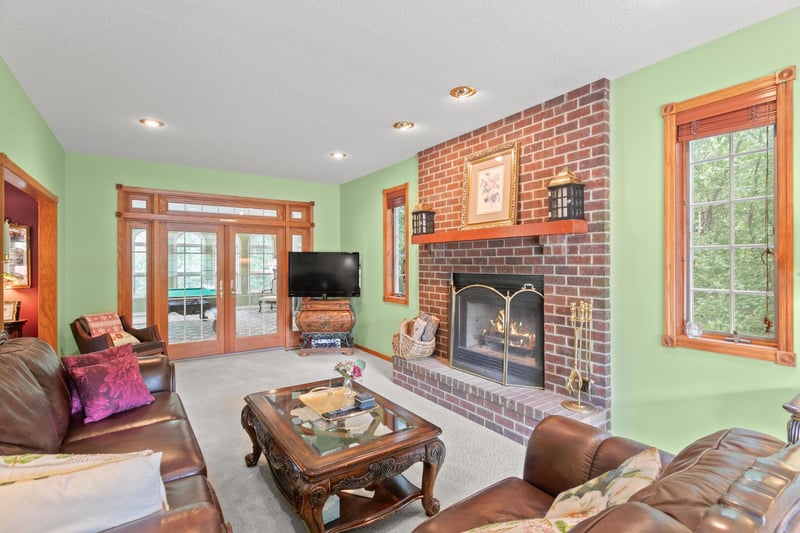16690 Division St, Lakeland, MN 55043