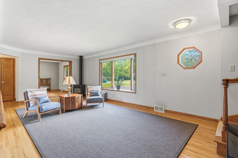 3595 Edgerton St, Vadnais Heights, MN 55127