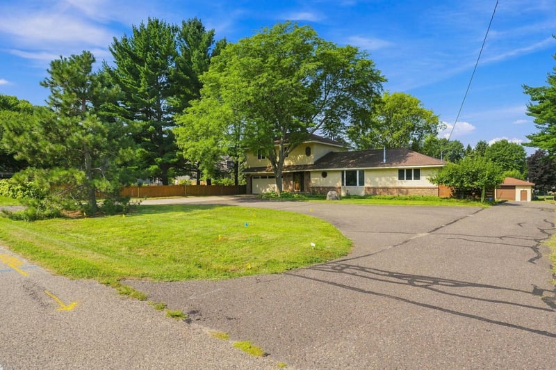 3595 Edgerton St, Vadnais Heights, MN 55127