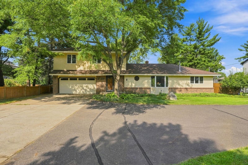3595 Edgerton St, Vadnais Heights, MN 55127