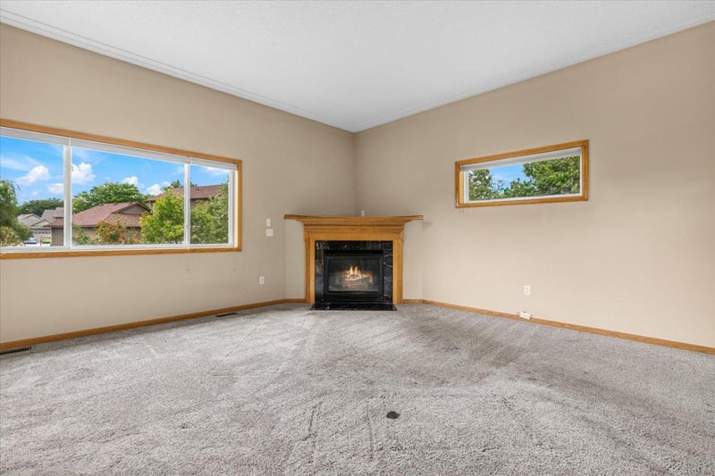 15532 Avocet St NW, Andover, MN 55304