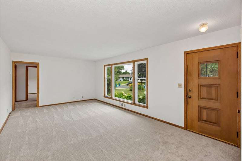 9908 Humboldt Ave S, Bloomington, MN 55431