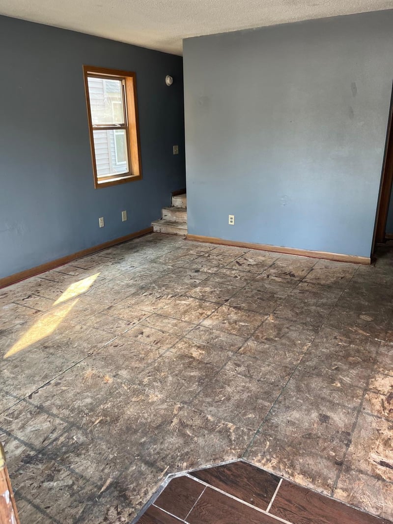 607 3rd St NE, Little Falls, MN 56345