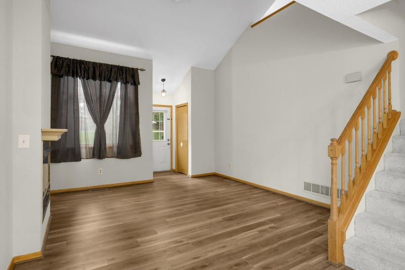 3626 Linden Ave #4, White Bear Lake, MN 55110