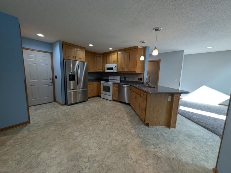 2628 Viola Heights Dr NE, Rochester, MN 55906
