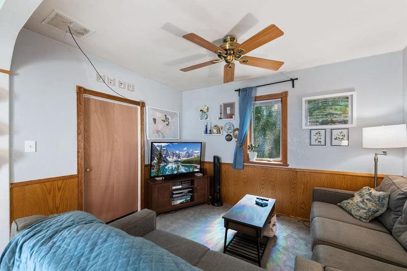 415 8th St, Cloquet, MN 55720