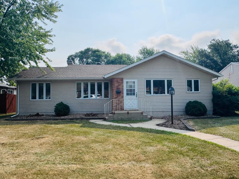 508 Kneale Ave S, Thief River Falls, MN 56701
