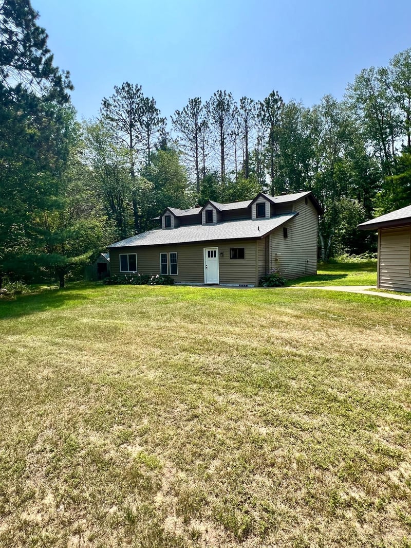 40 Abbi Ln, Grand Rapids, MN 55744