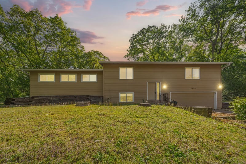 17800 Jamaica Cir, Lakeville, MN 55044