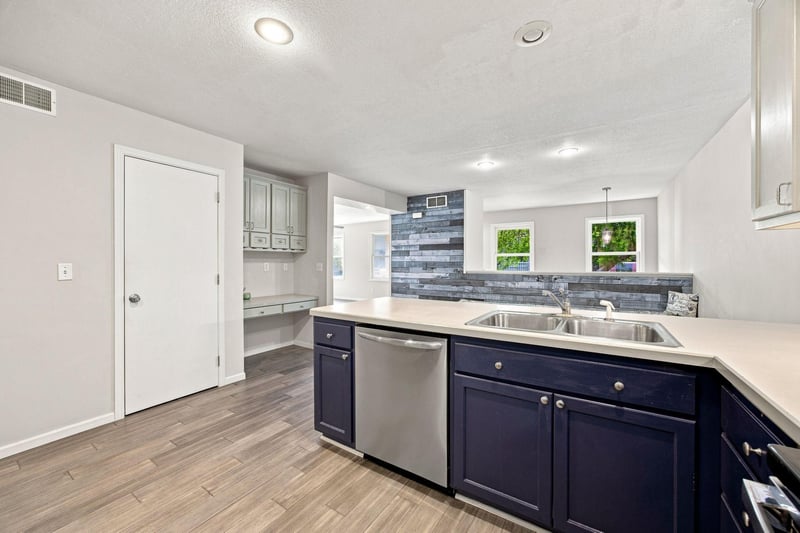 609 Vine Ln, Monticello, MN 55362