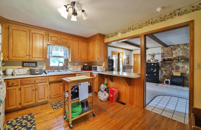 708 8th Ave SW, Little Falls, MN 56345