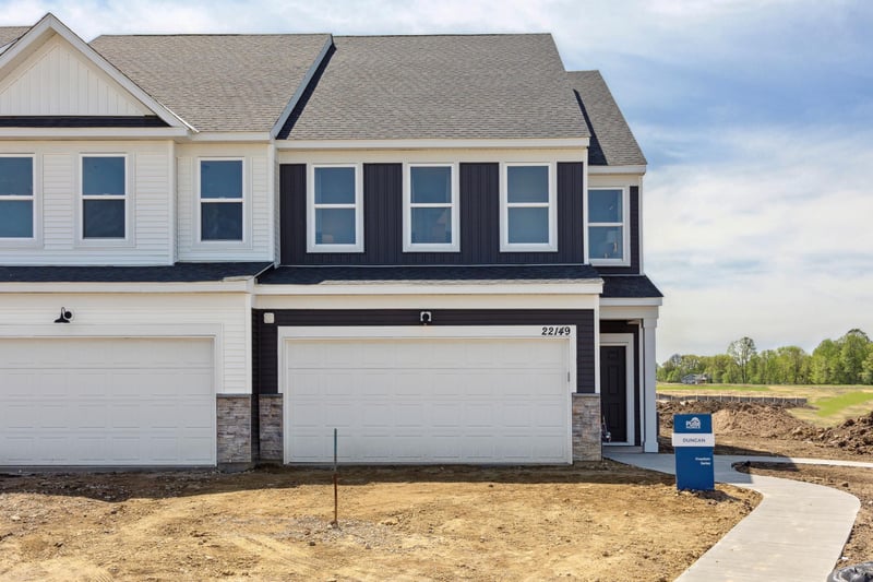 22124 Harvest Ave, Rogers, MN 55374