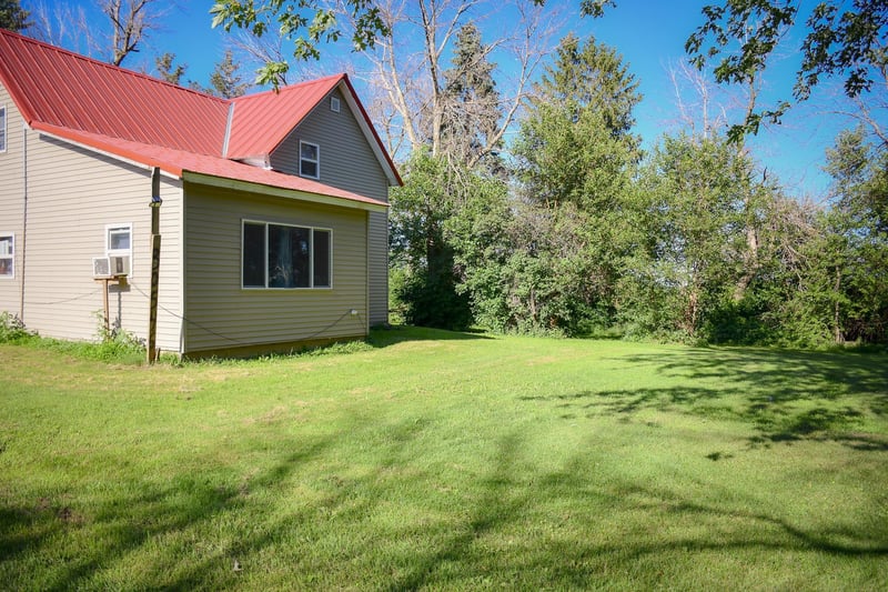 30546 County Hwy 35, Worthington, MN 56187