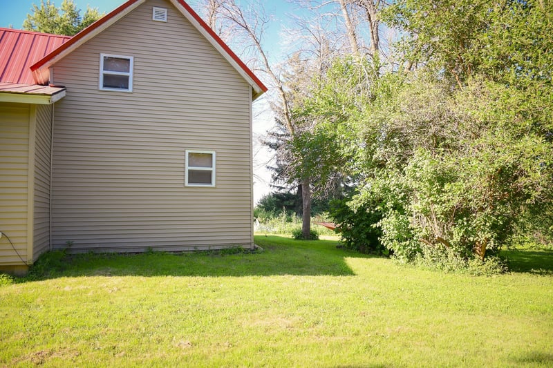 30546 County Hwy 35, Worthington, MN 56187