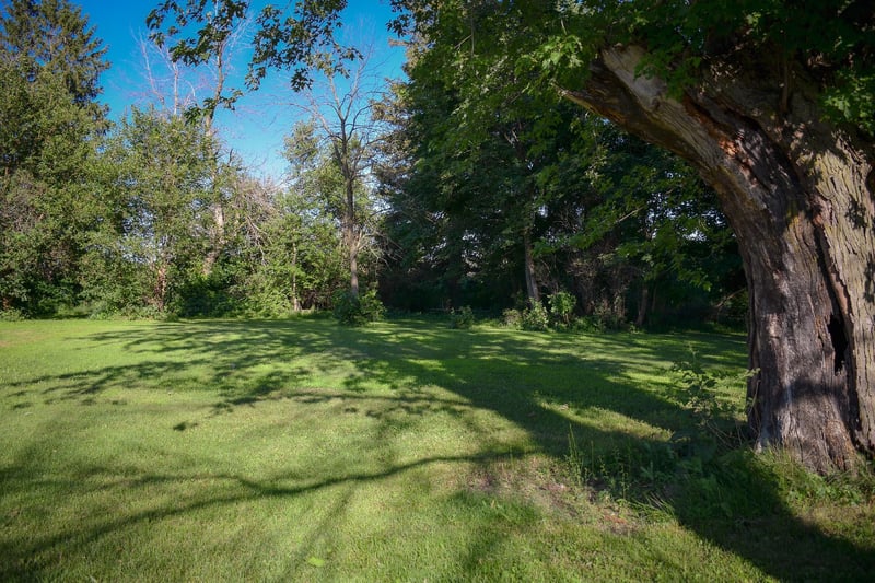 30546 County Hwy 35, Worthington, MN 56187
