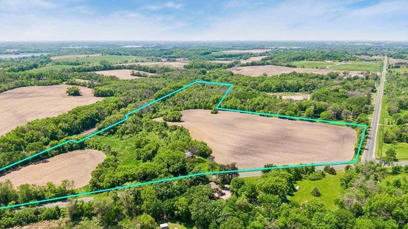 3305 Pioneer Trl, Medina, MN 55340
