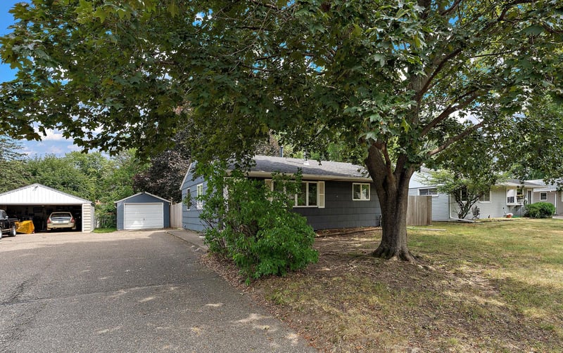 738 22nd Ave N, South Saint Paul, MN 55075