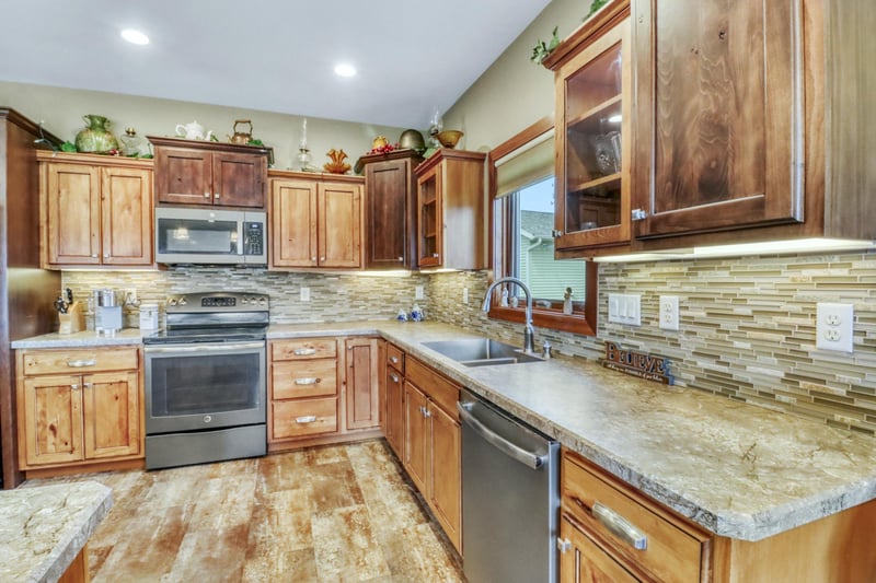 408 Garfield Ln, Lake Park, MN 56554