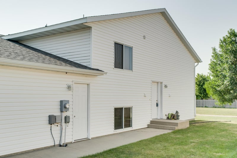 1901 41st Ave S, Moorhead, MN 56560
