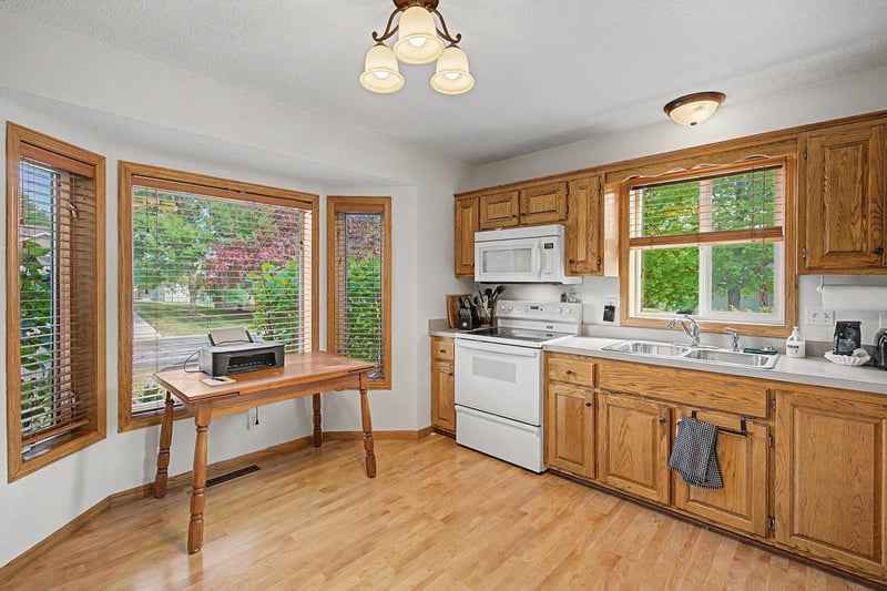 309 4th St NW, Saint Michael, MN 55376