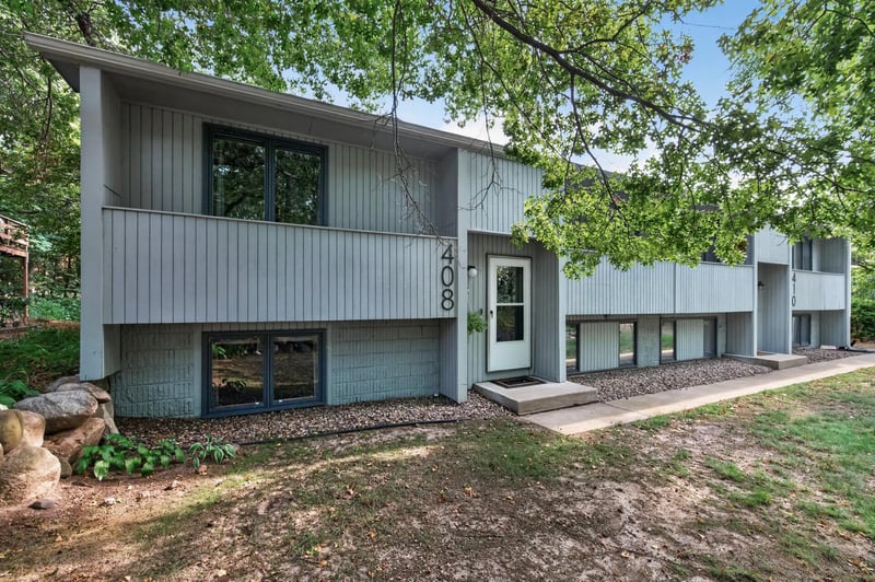 408-410 Cardigan Rd, Shoreview, MN 55126