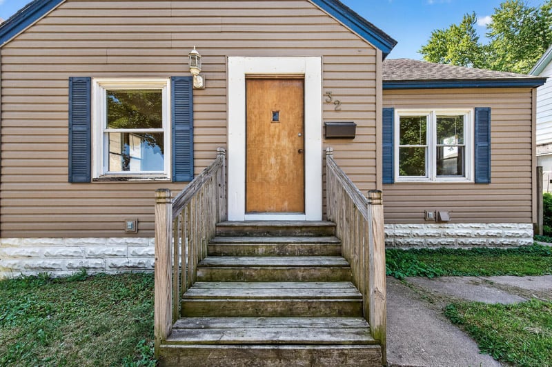 32 Maryland Ave E, Saint Paul, MN 55117