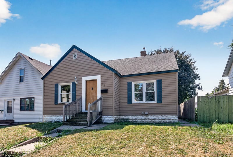 32 Maryland Ave E, Saint Paul, MN 55117
