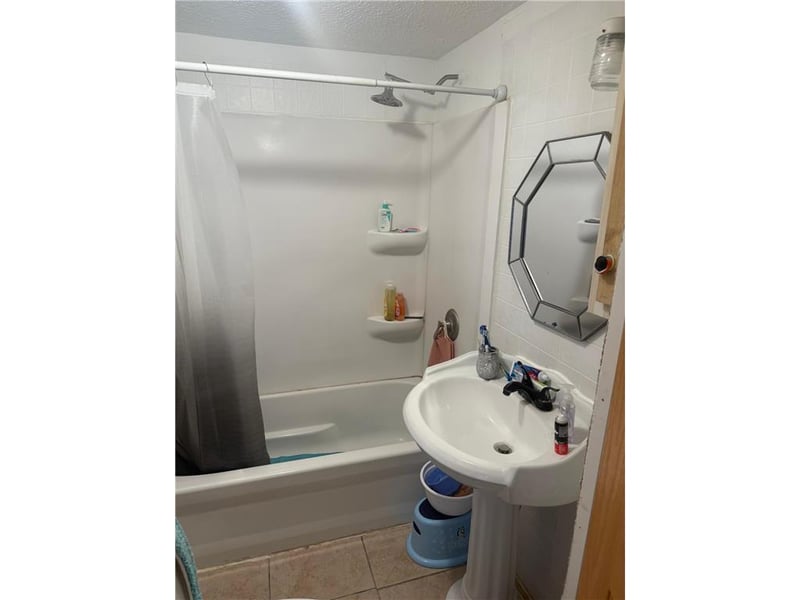 810 13th St, Clarkfield, MN 56223