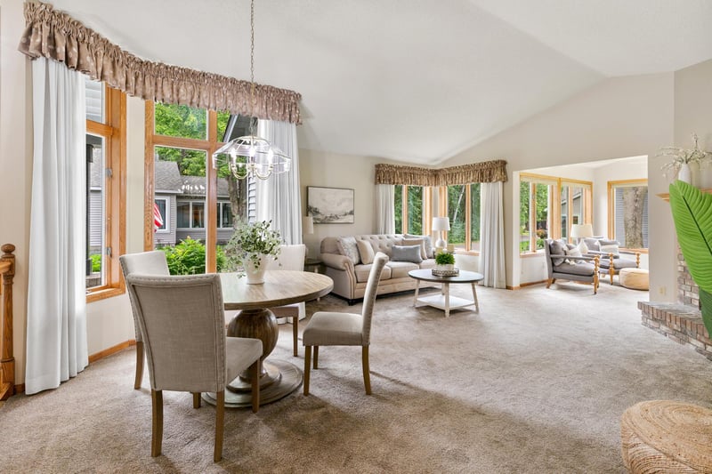 2556 Sumac Rg, White Bear Lake, MN 55110