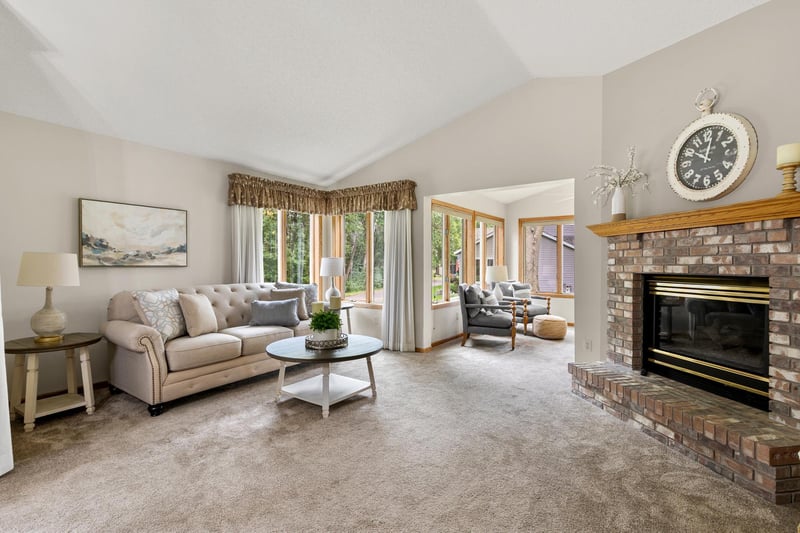 2556 Sumac Rg, White Bear Lake, MN 55110