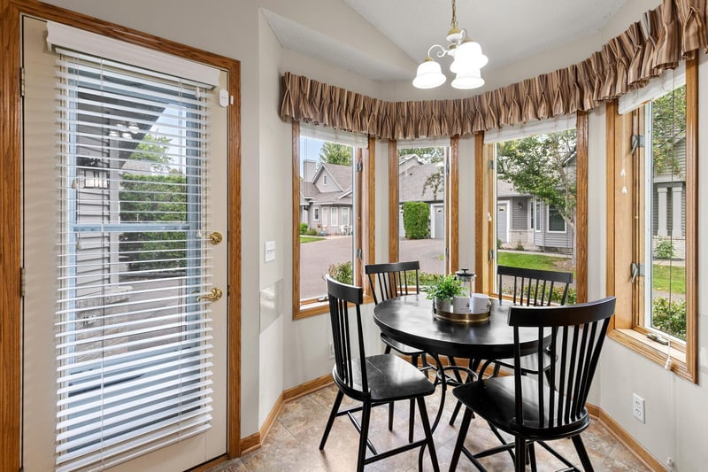 2556 Sumac Rg, White Bear Lake, MN 55110