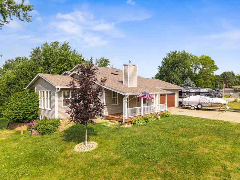 4038 Wells Lake Way, Faribault, MN 55021